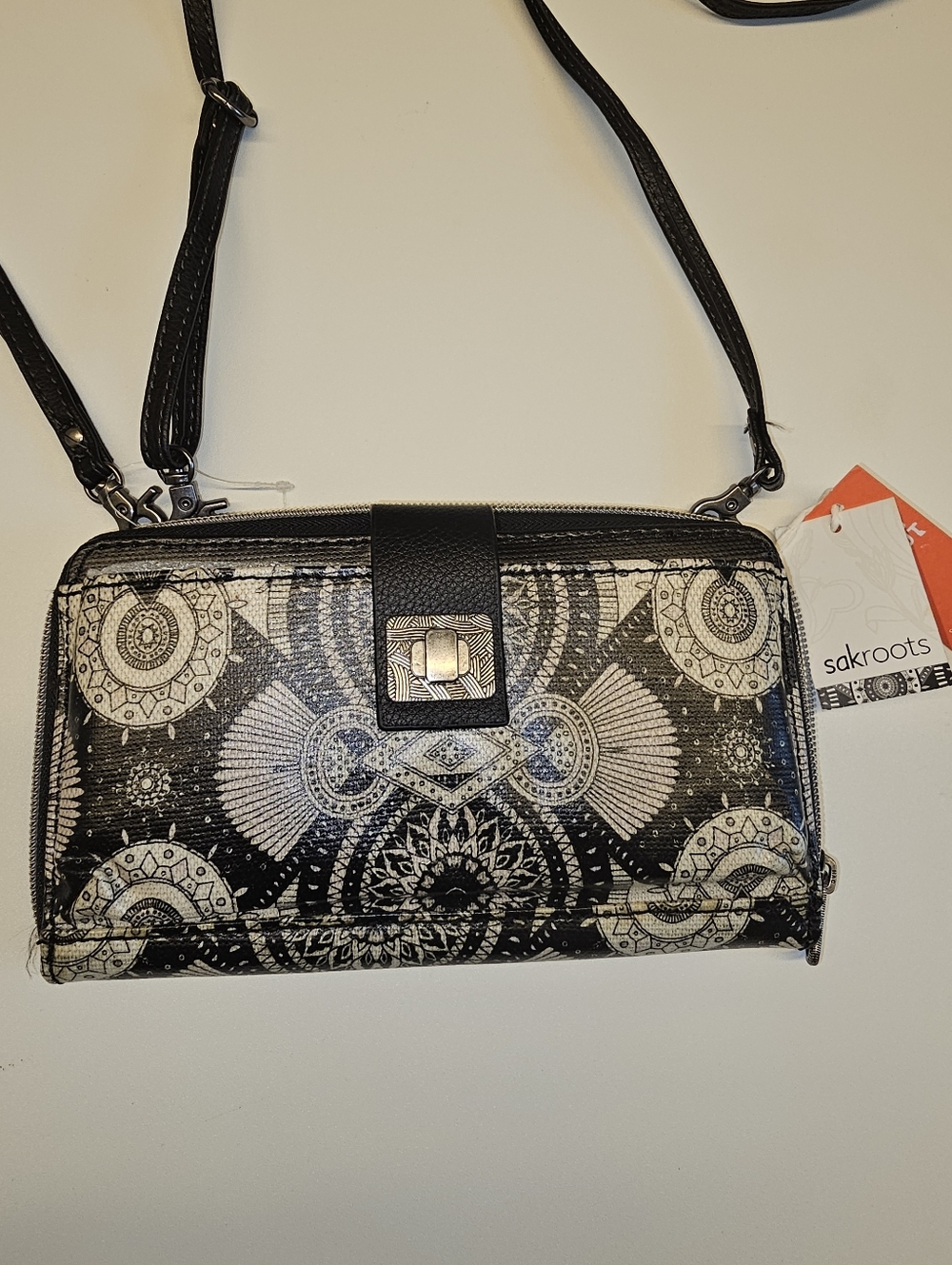 NWT OS Sakroots | Black White Boho Print Wallet Crossbody Phone Purse - Picture 3 of 9